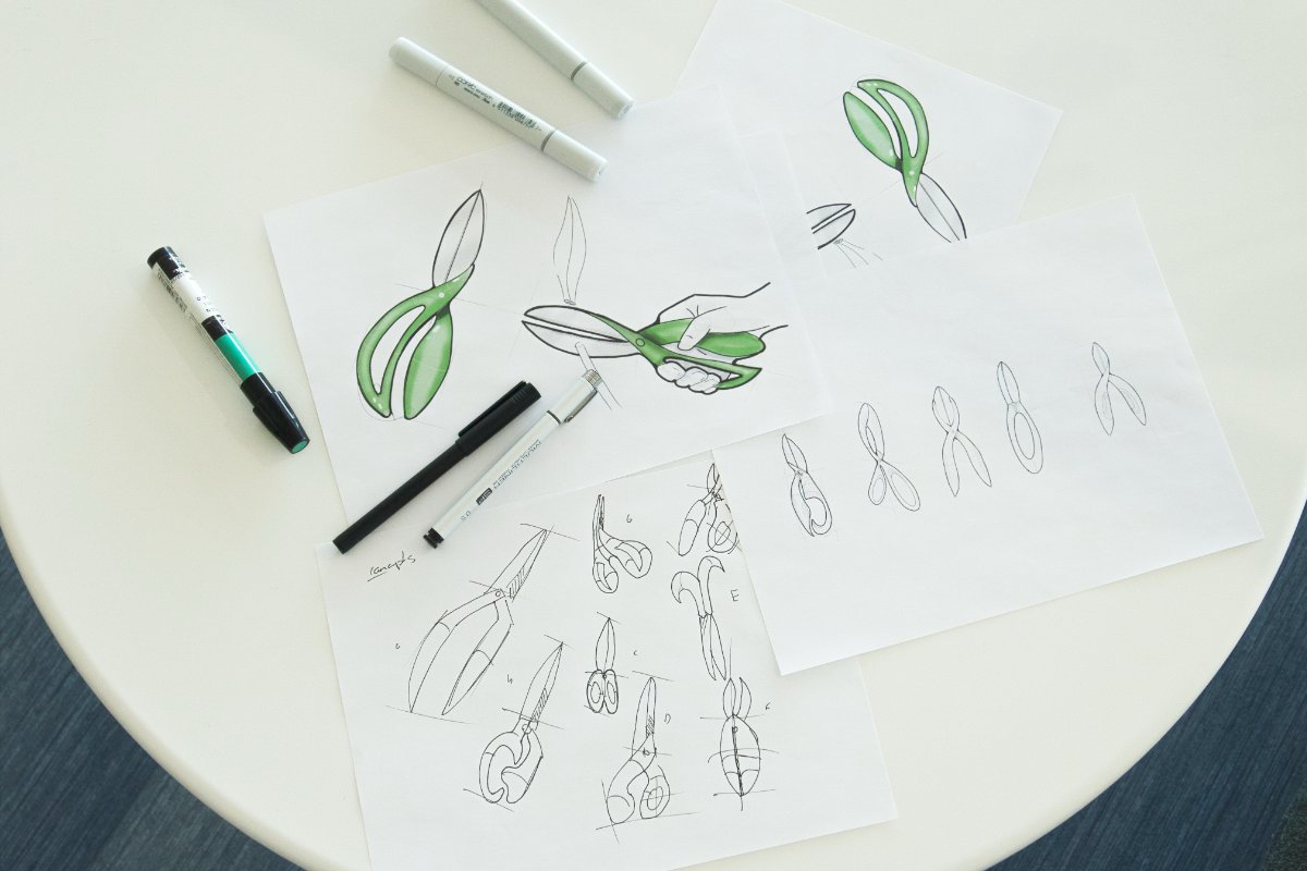 Vida Scissors — sketching session